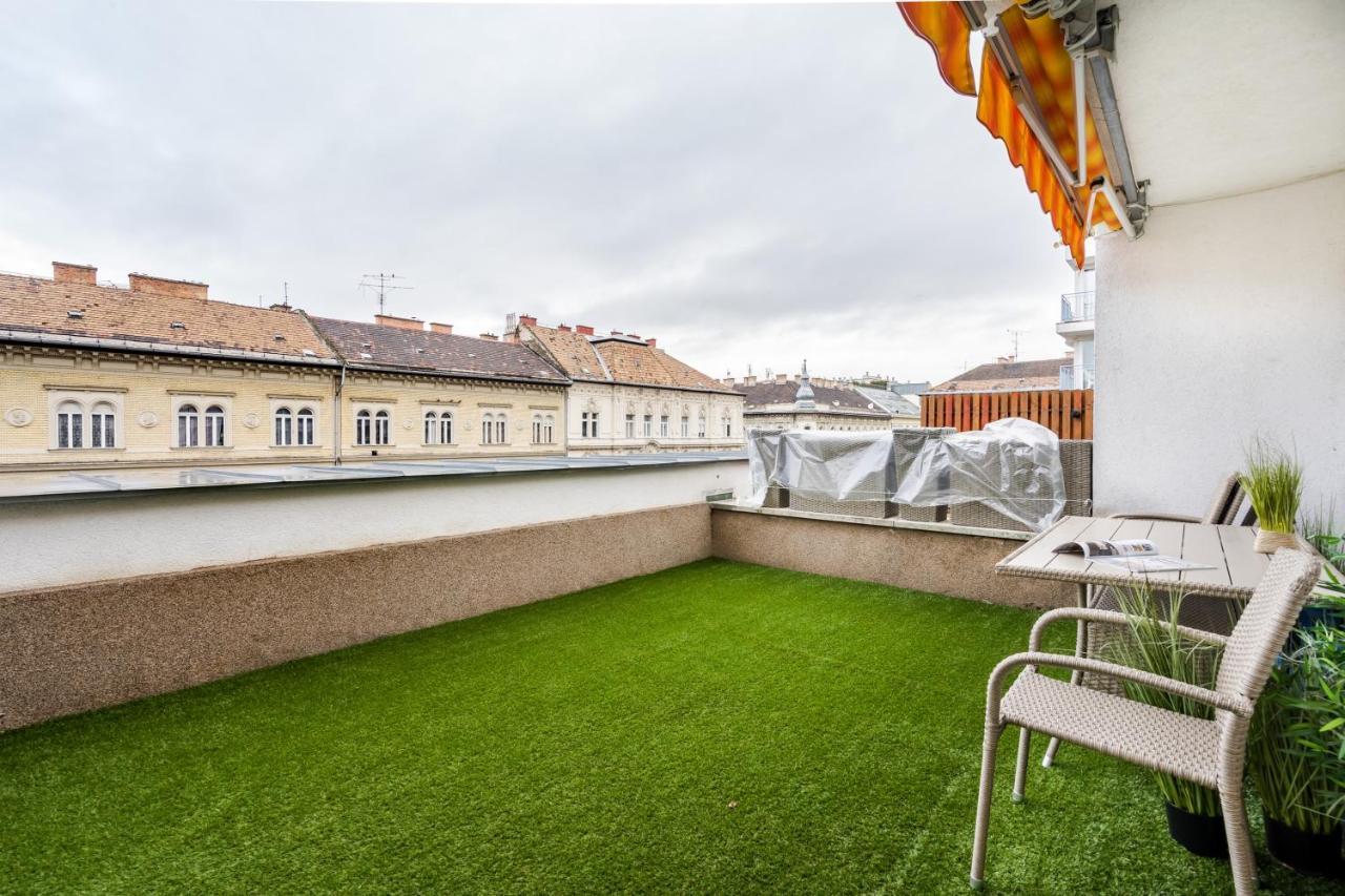 Bpr Garay Suite With Rooftop Terrace & A/C Budapest Esterno foto
