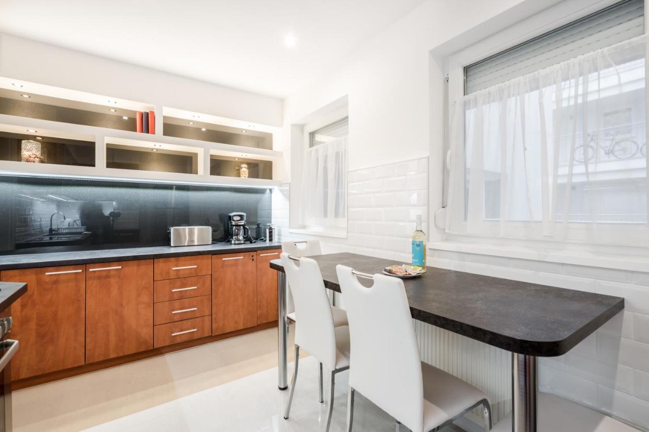 Bpr Garay Suite With Rooftop Terrace & A/C Budapest Esterno foto