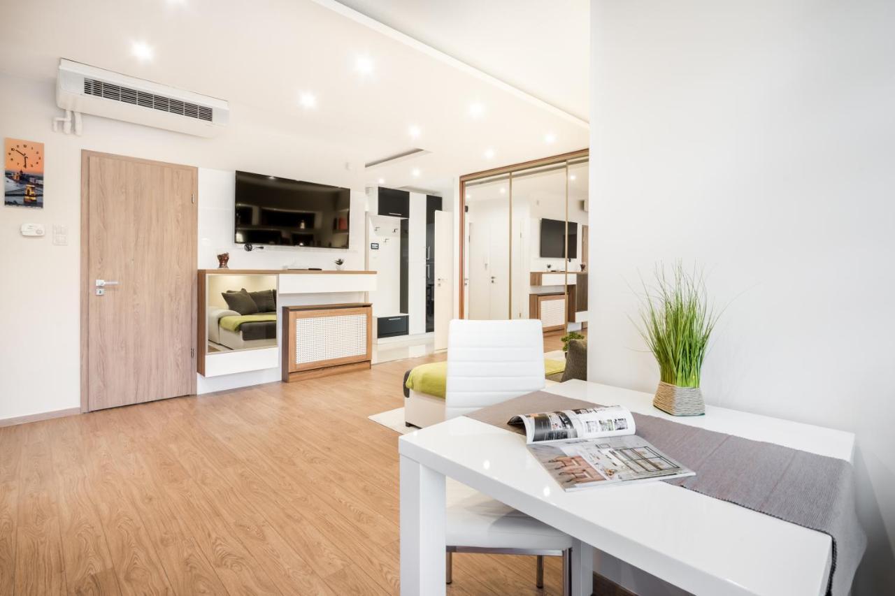 Bpr Garay Suite With Rooftop Terrace & A/C Budapest Esterno foto